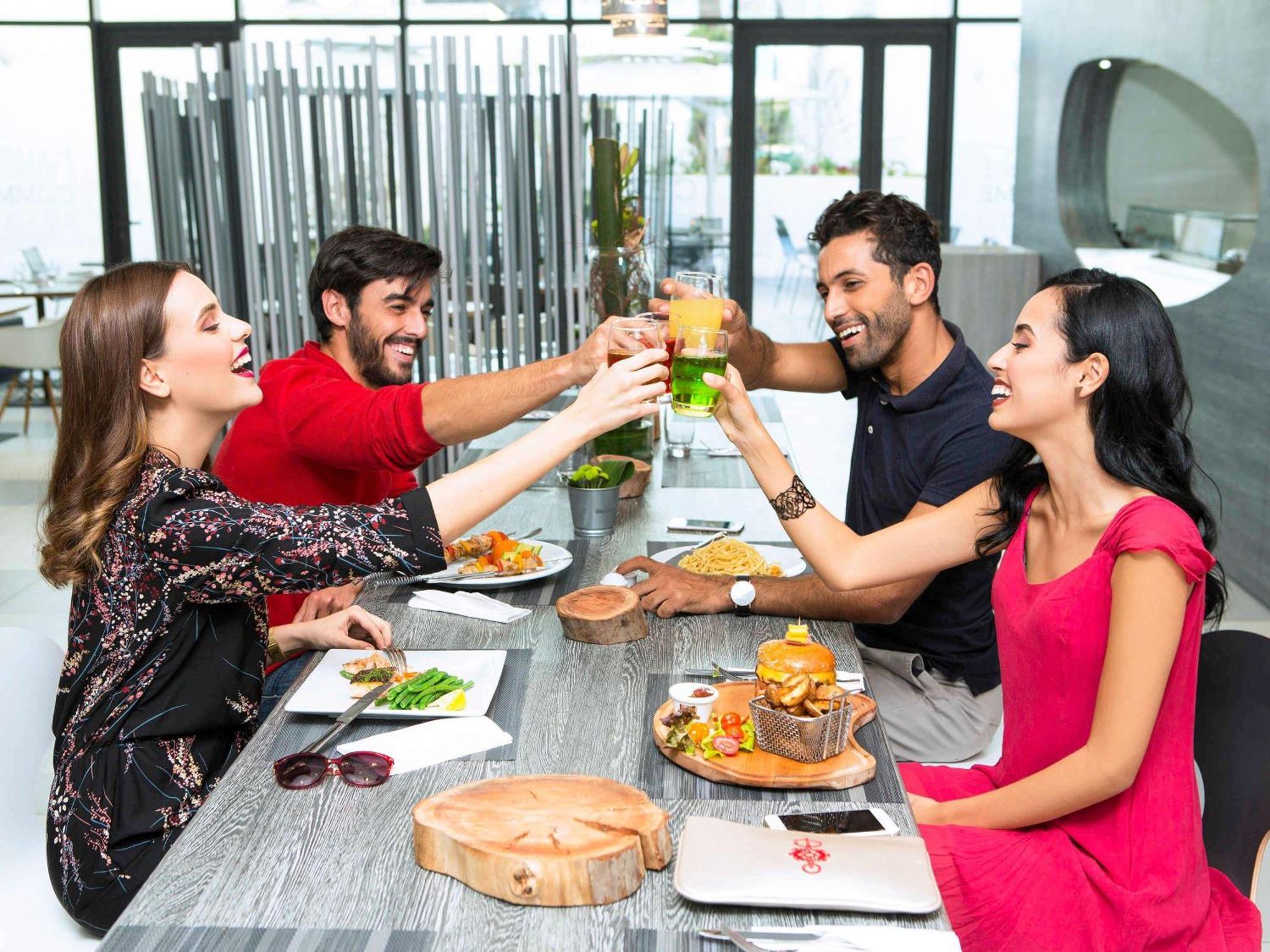 Ibis Casablanca Sidi Maarouf Hotel Bagian luar foto