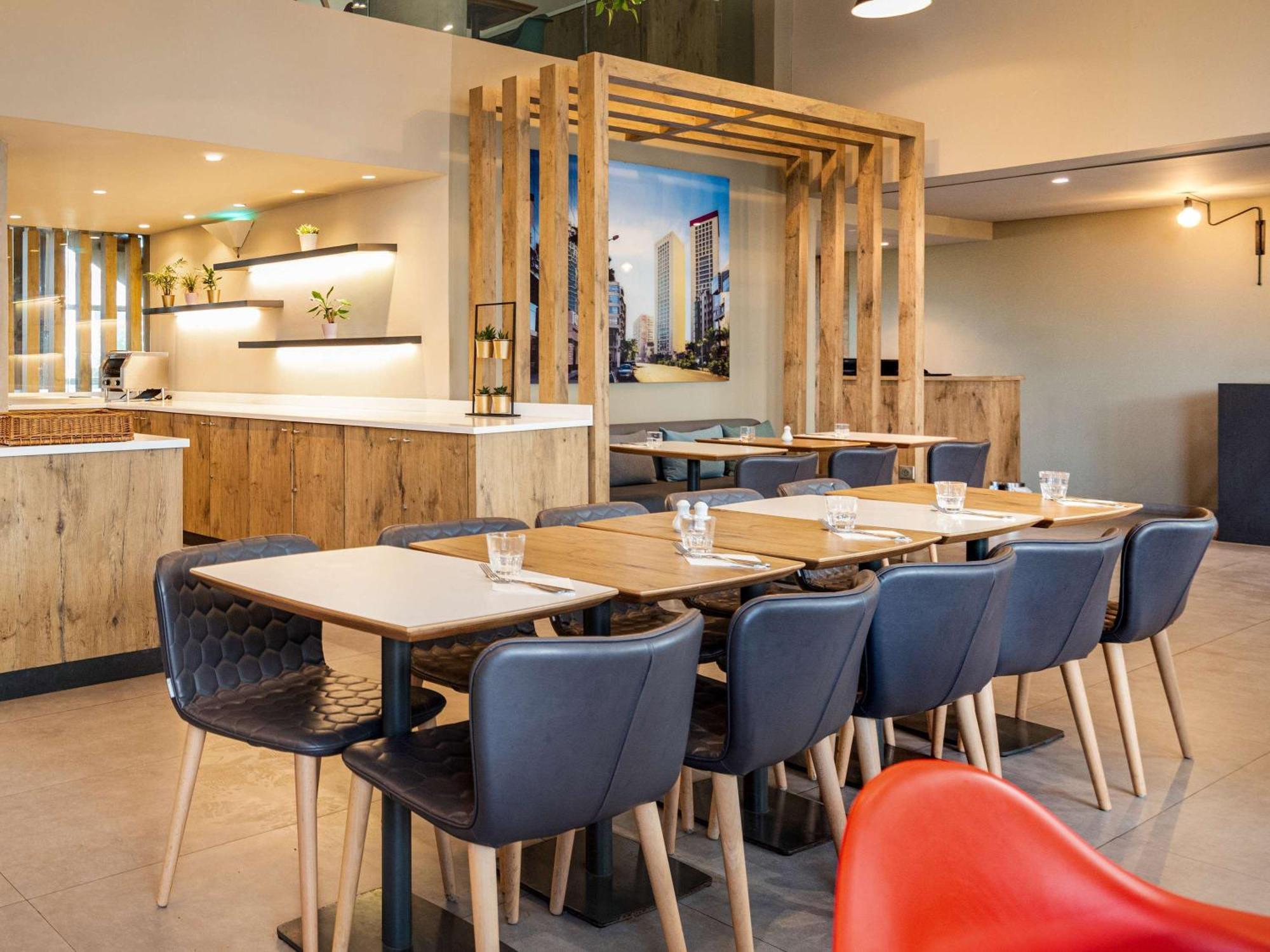 Ibis Casablanca Sidi Maarouf Hotel Bagian luar foto