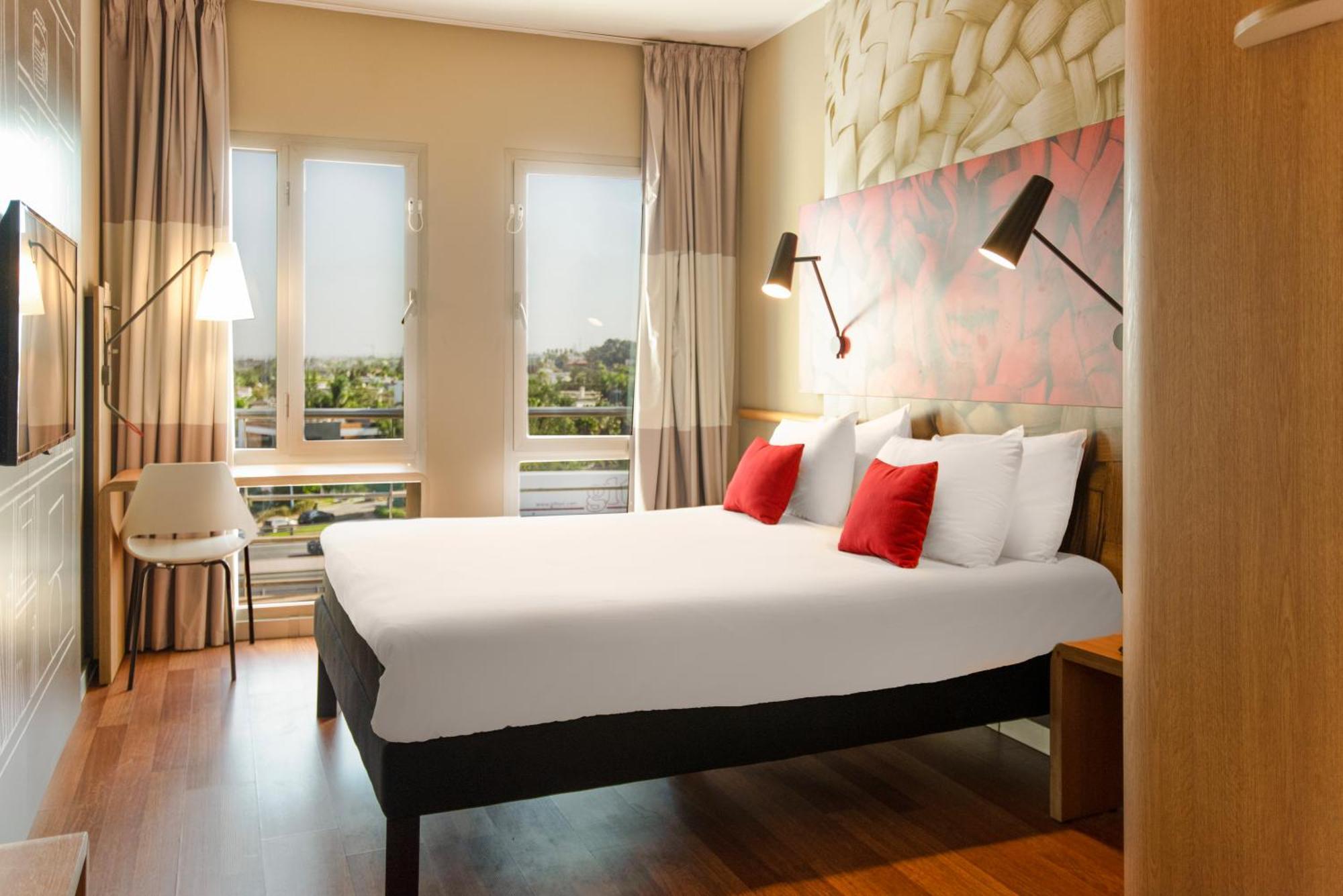 Ibis Casablanca Sidi Maarouf Hotel Bagian luar foto